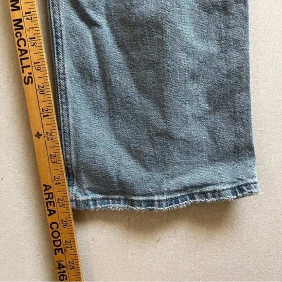 Hollister Low-Rise Relaxed Straight Distressed Jeans Sz 30 Short - Picture 9 of 12